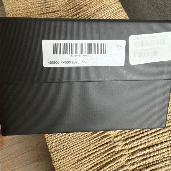 Men’s Gucci canvas shoes - Picture 5 of 6